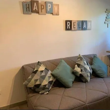 Studio Meuble 20 M2 Renove アパート イエール